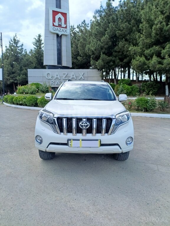 Toyota Land Cruiser Prado