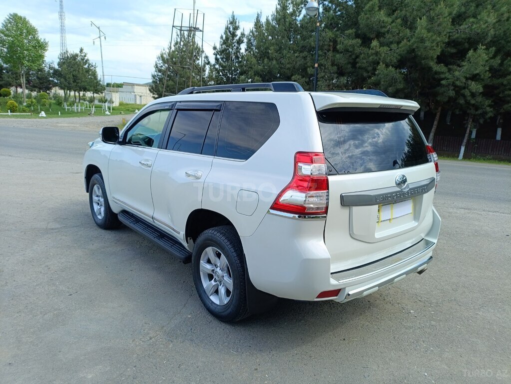 Toyota Land Cruiser Prado
