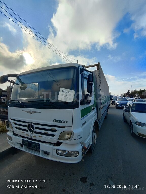 Mercedes Atego 818
