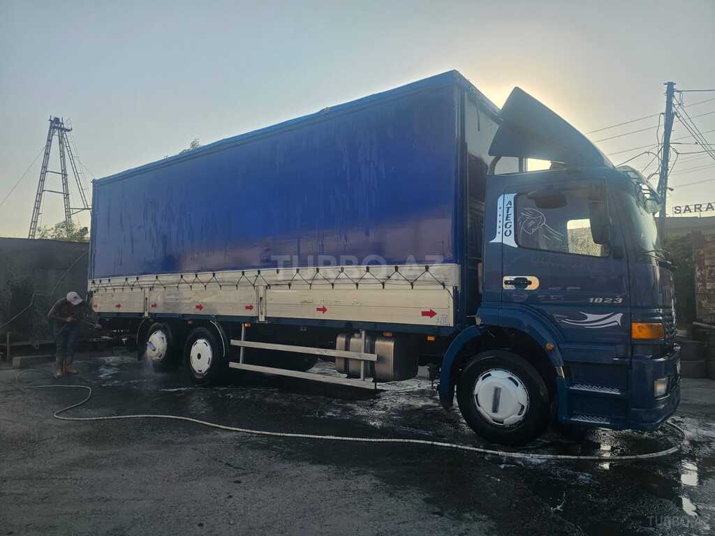 Mercedes Atego 1823