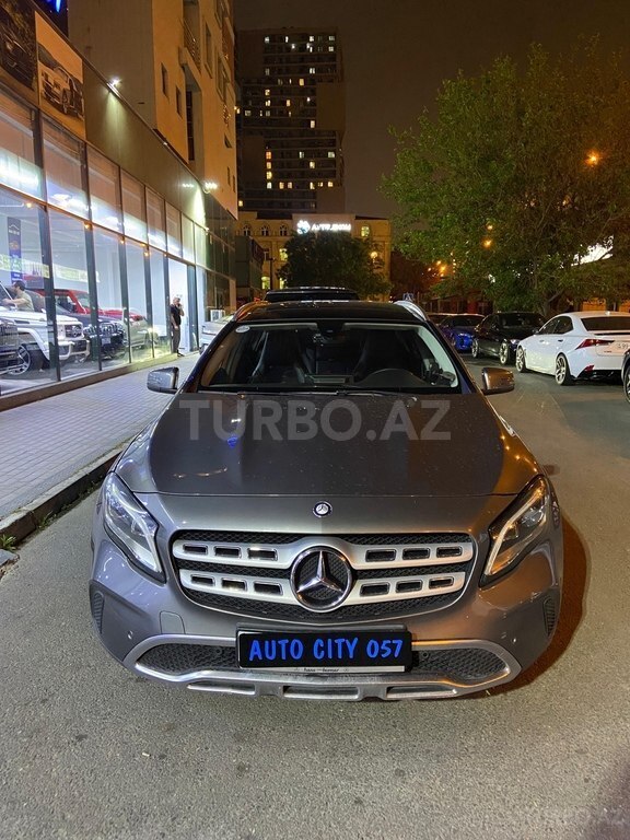Mercedes GLA 200