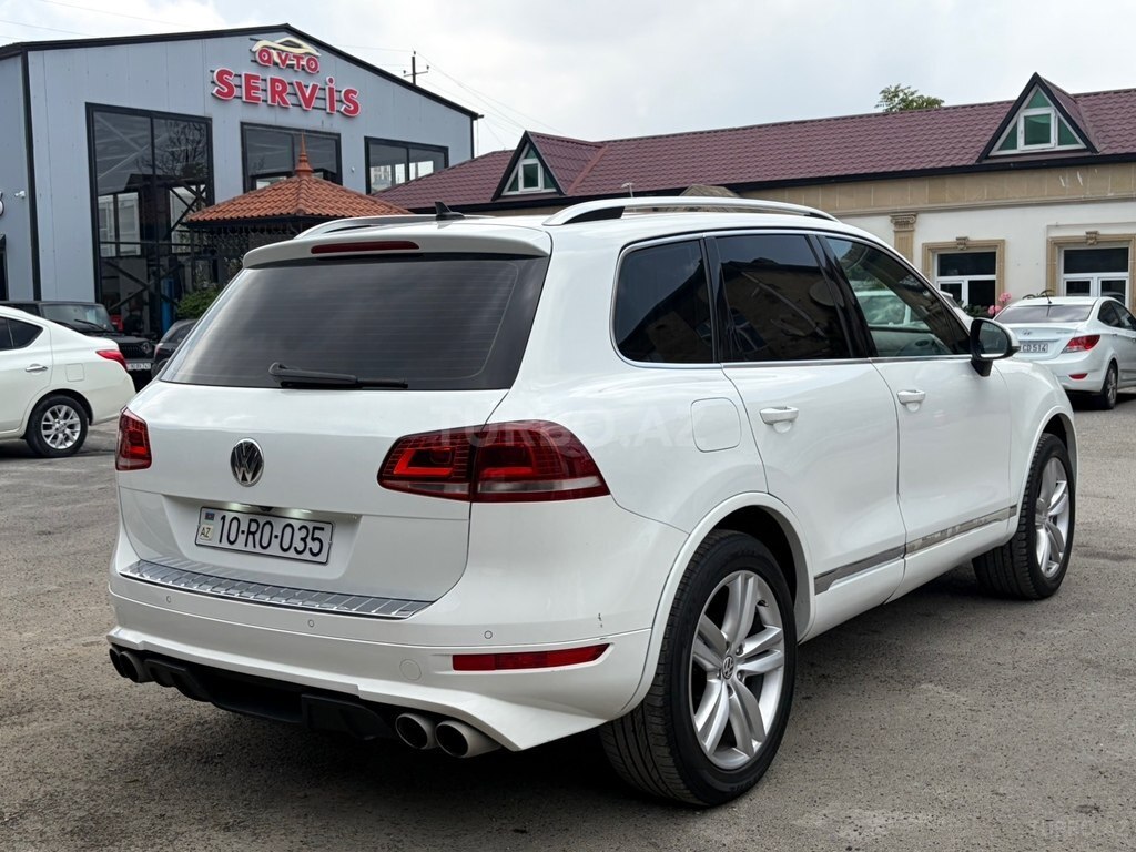 Volkswagen Touareg