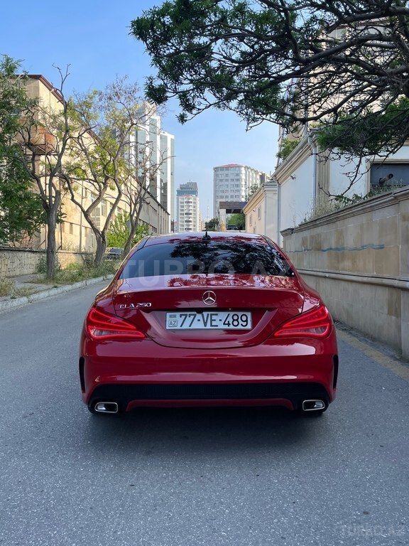 Mercedes CLA 250 4MATIC