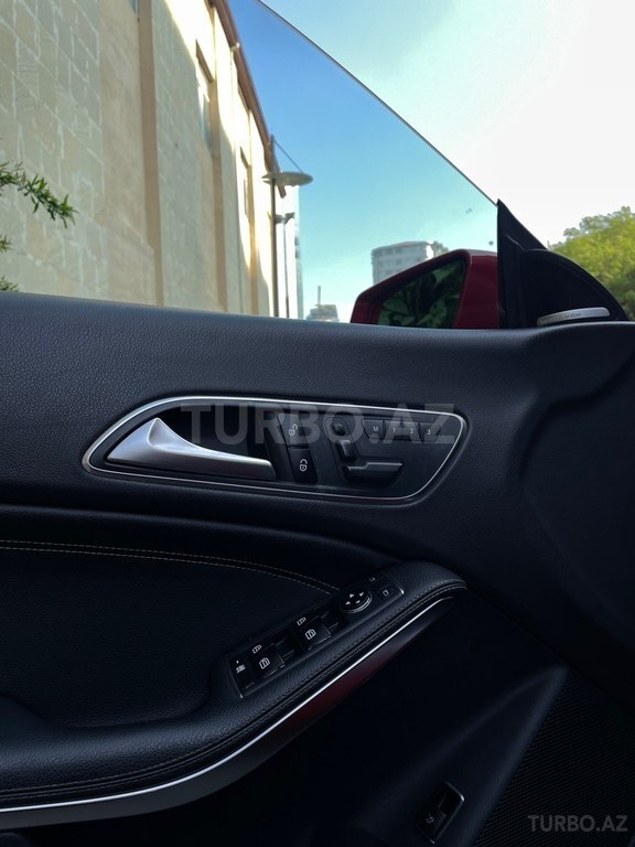 Mercedes CLA 250 4MATIC