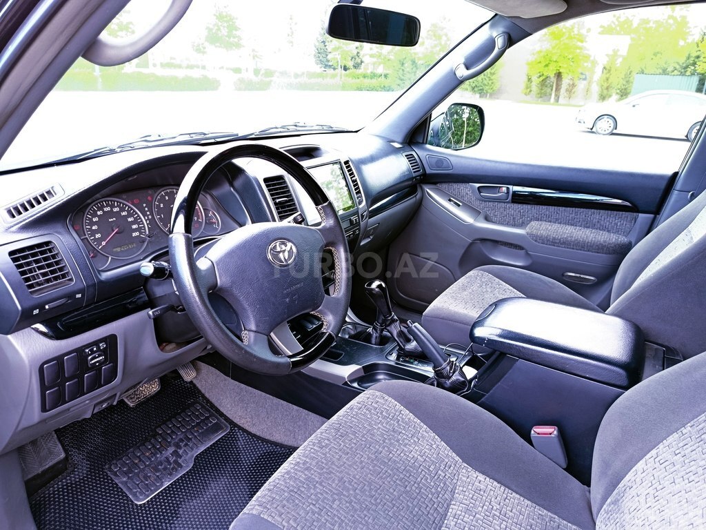 Toyota Land Cruiser Prado