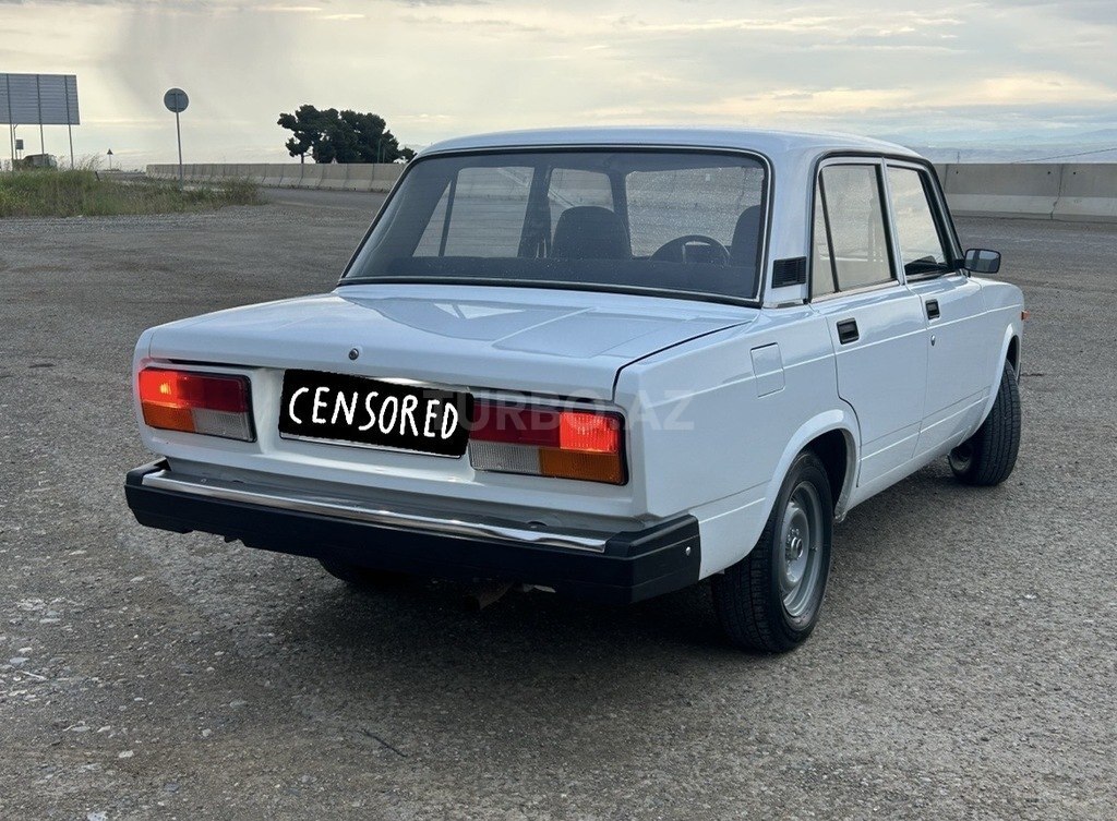 LADA (VAZ) 2107