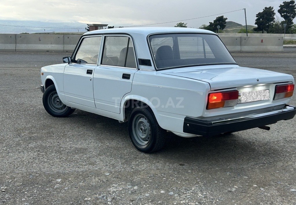 LADA (VAZ) 2107