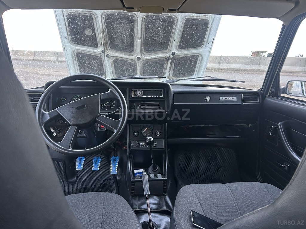LADA (VAZ) 2107