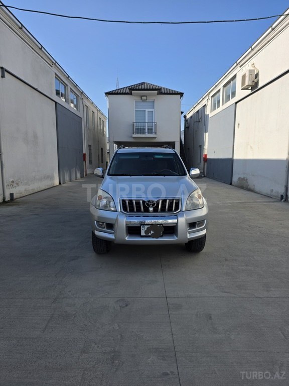 Toyota Land Cruiser Prado