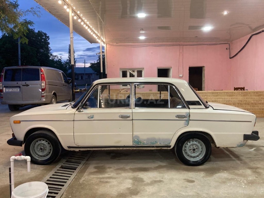 LADA (VAZ) 2106