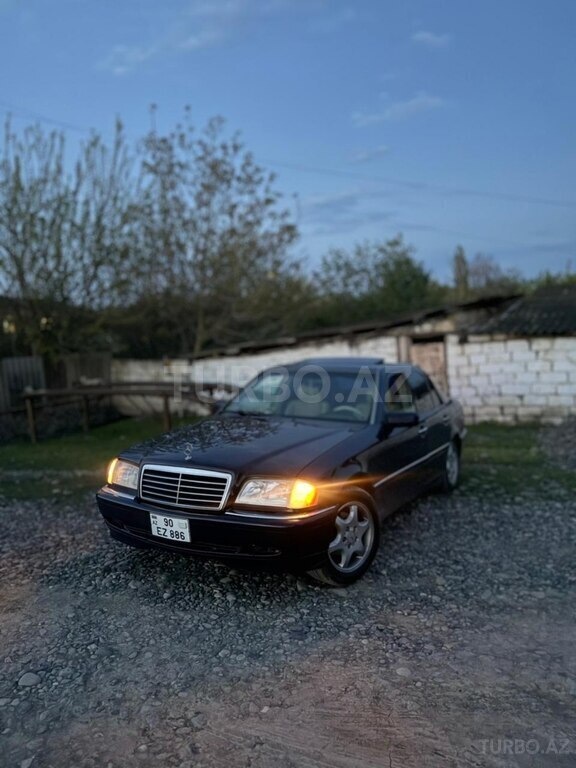 Mercedes C 230