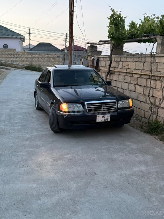Mercedes C 230