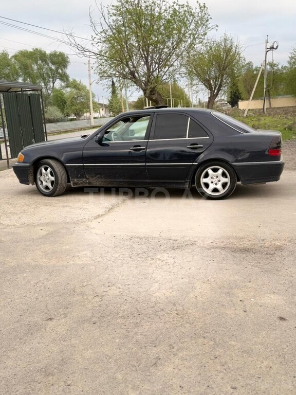 Mercedes C 230