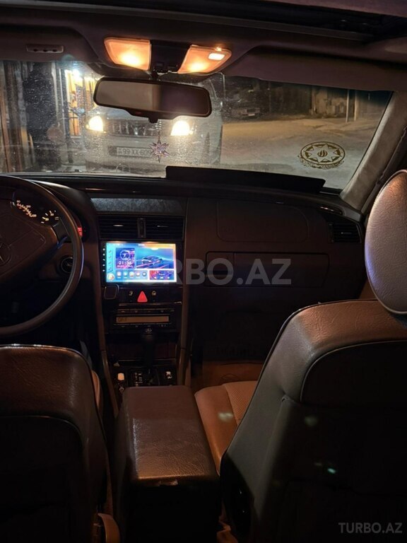 Mercedes C 230