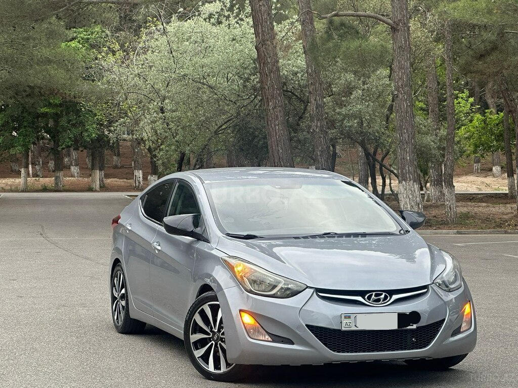 Hyundai Elantra