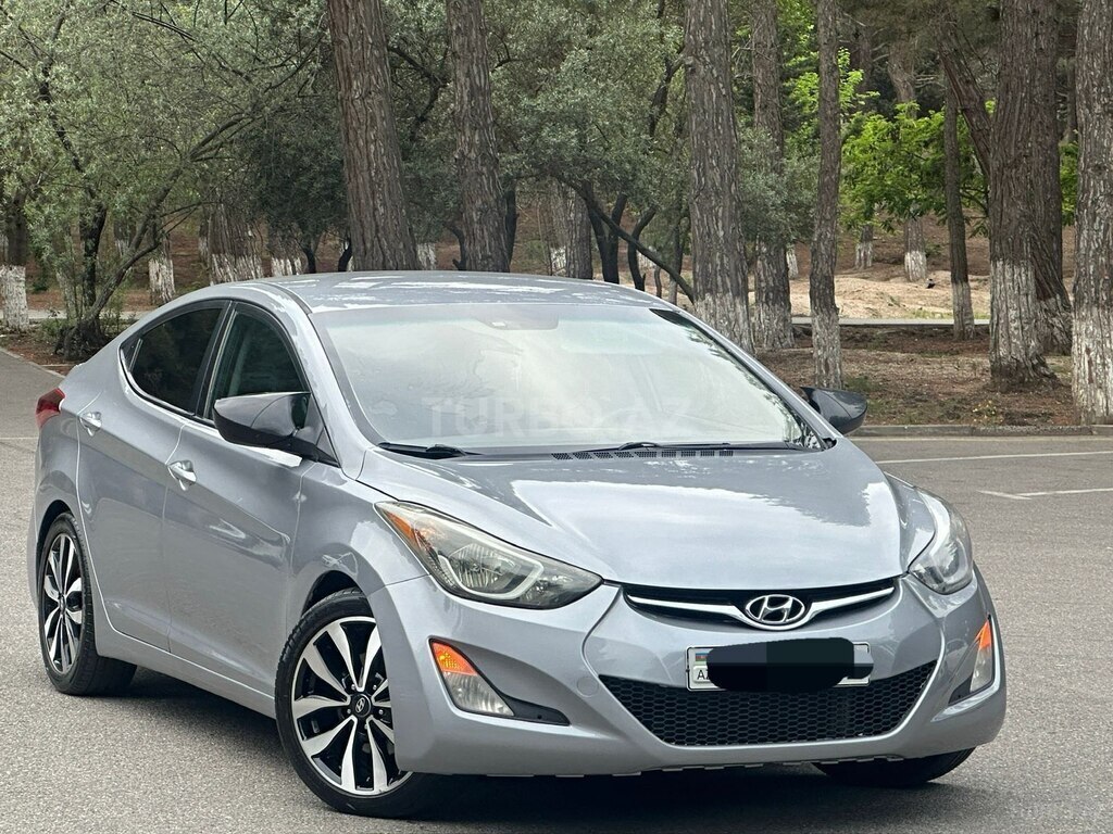 Hyundai Elantra