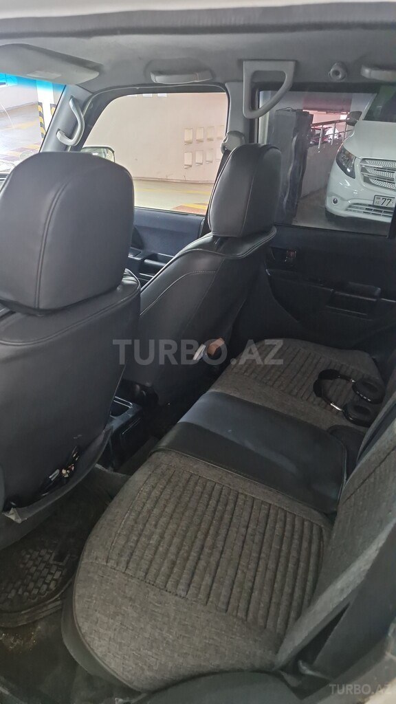 Mitsubishi Pajero io