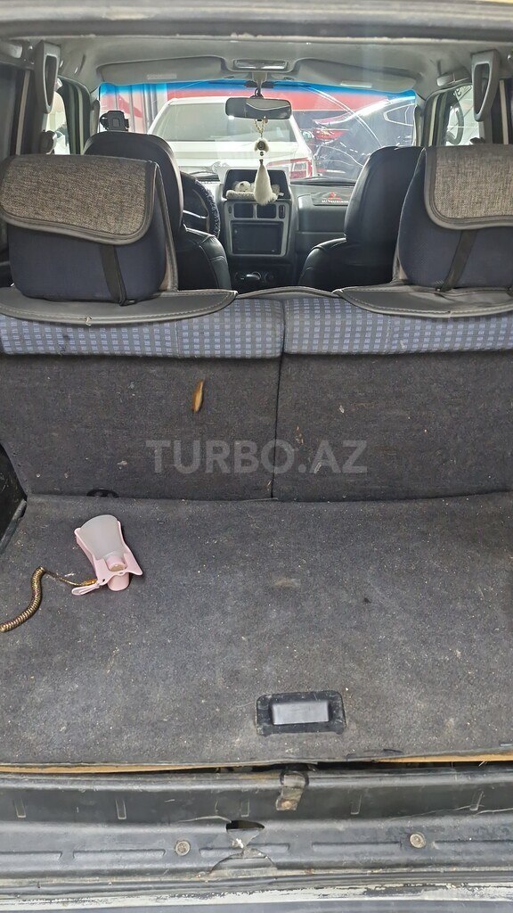 Mitsubishi Pajero io