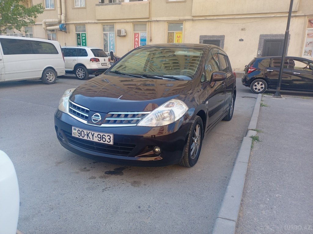 Nissan Tiida