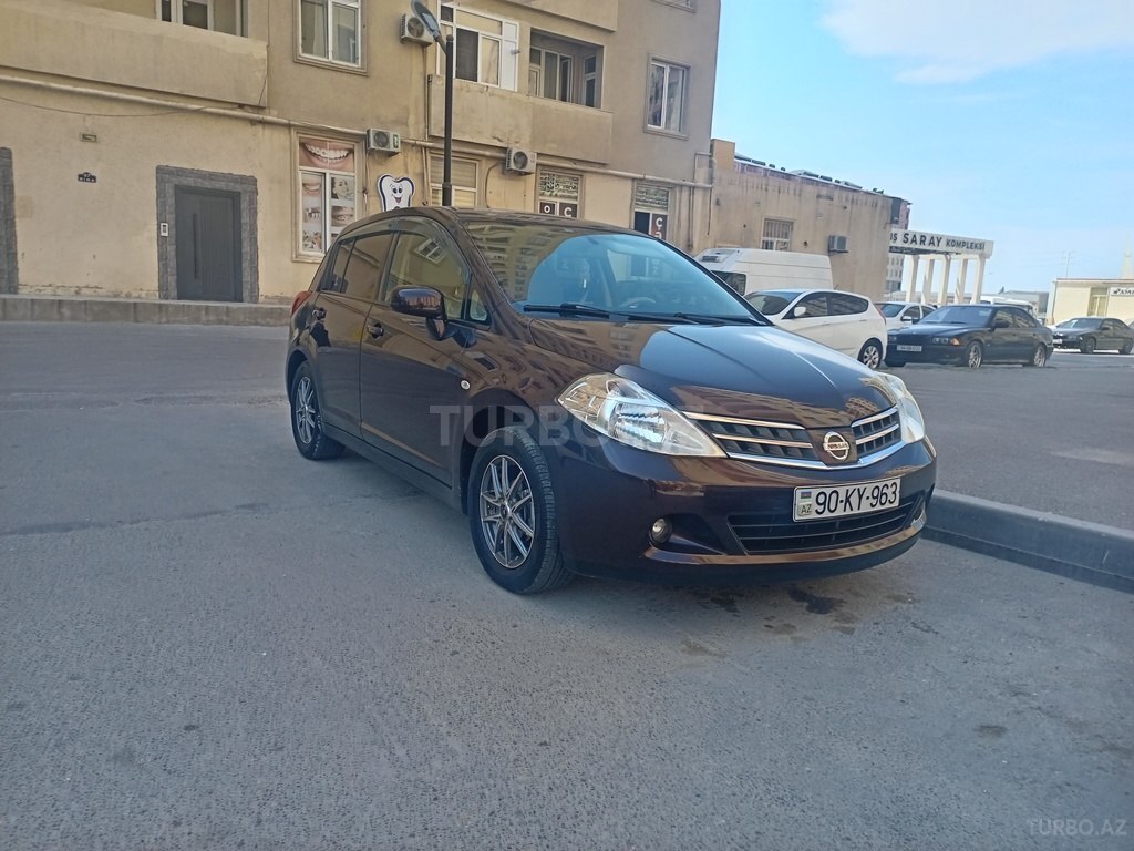 Nissan Tiida