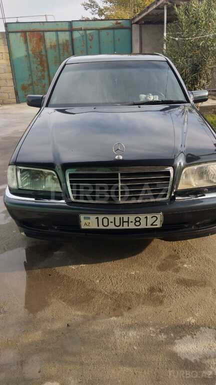 Mercedes C 230