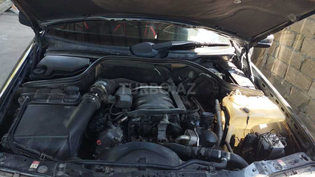 Mercedes C 230