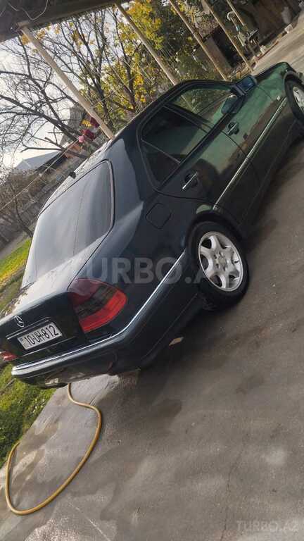 Mercedes C 230