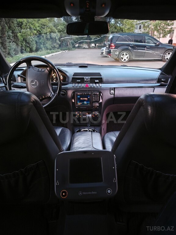 Mercedes S 320
