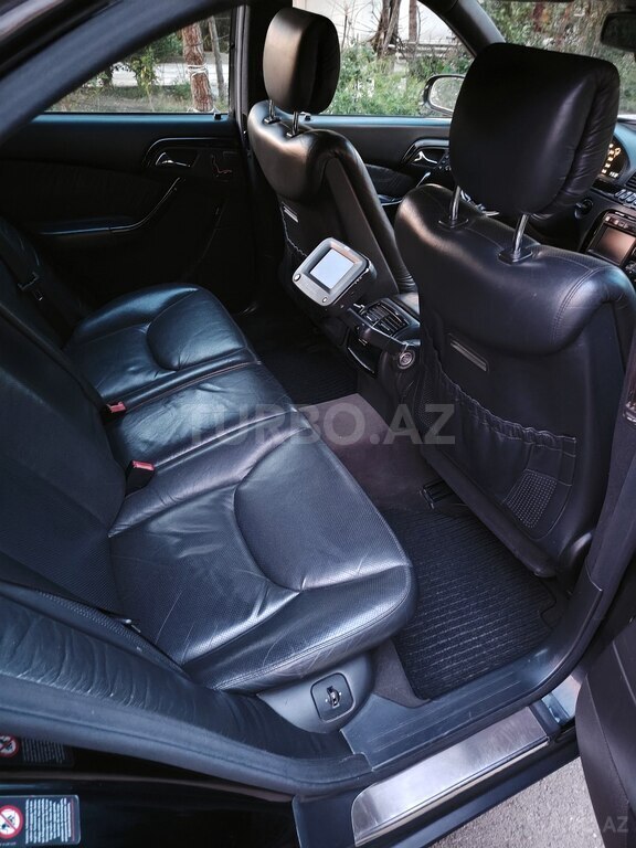 Mercedes S 320