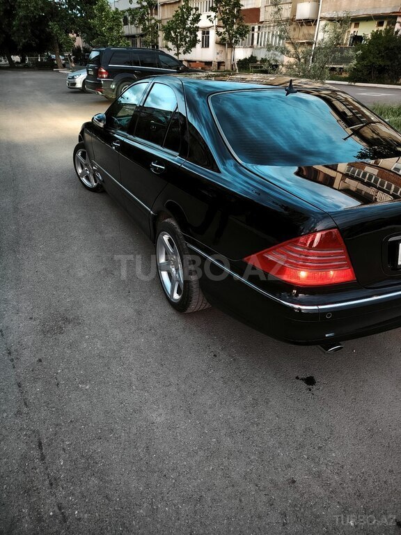 Mercedes S 320