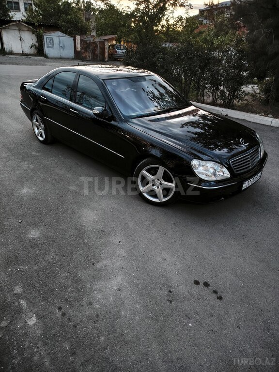 Mercedes S 320