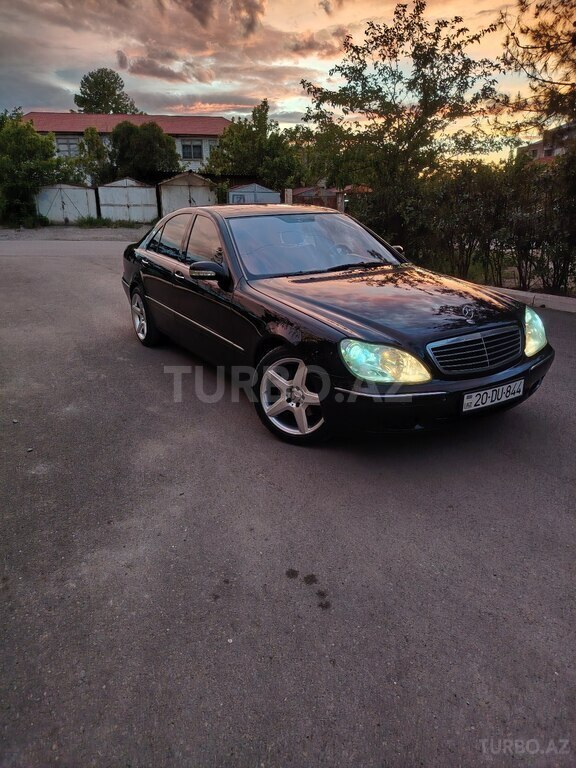 Mercedes S 320