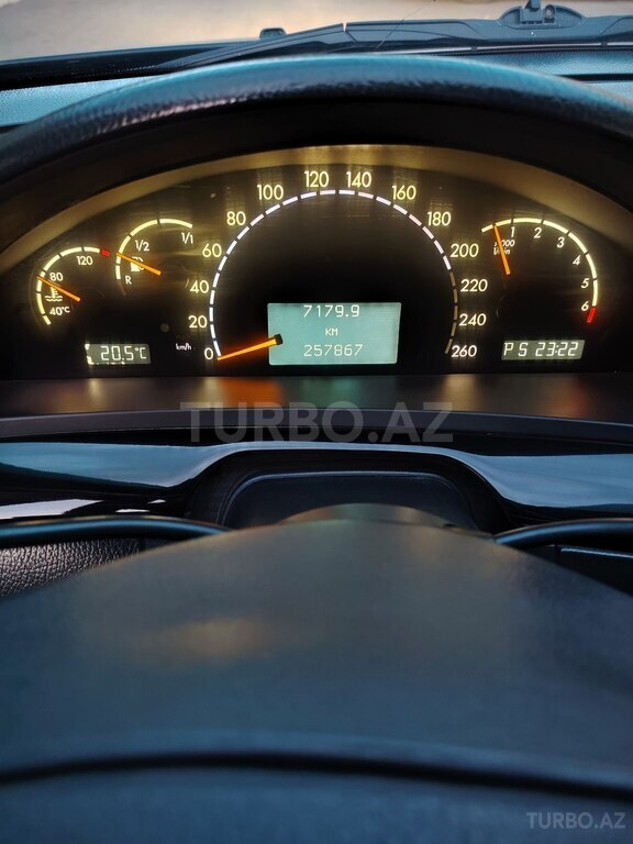 Mercedes S 320