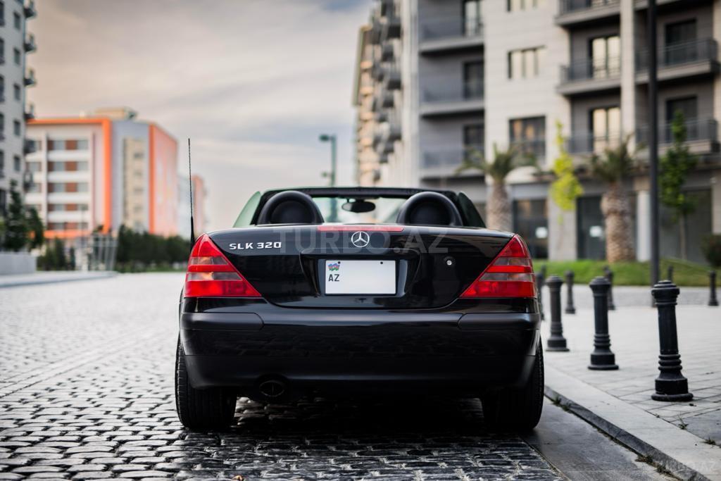 Mercedes SLK 230
