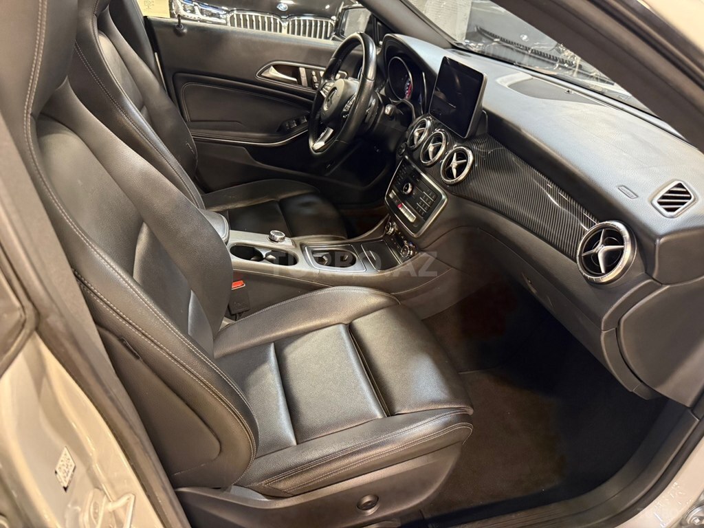 Mercedes CLA 250 4MATIC