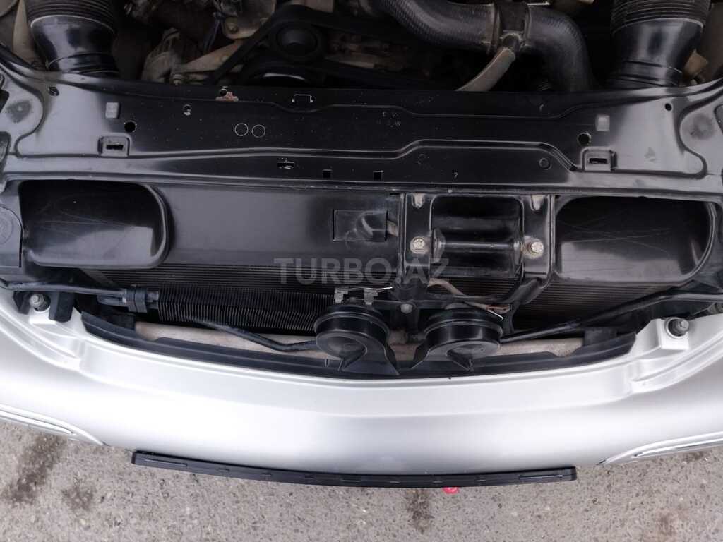 Mercedes C 240