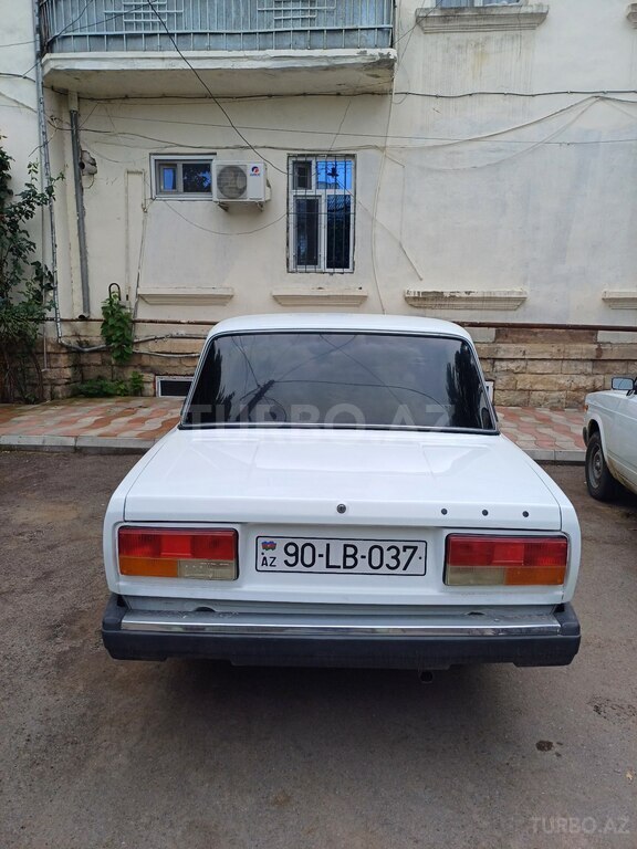 LADA (VAZ) 2107