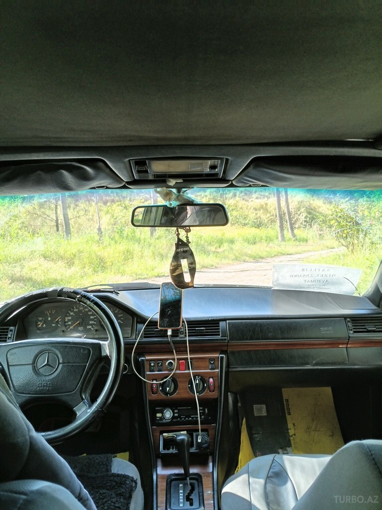 Mercedes 250 D