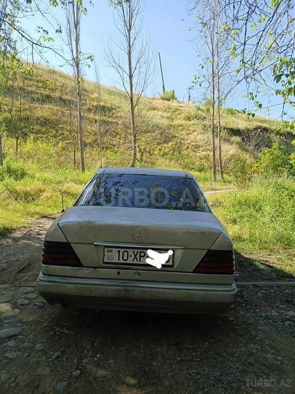 Mercedes 250 D