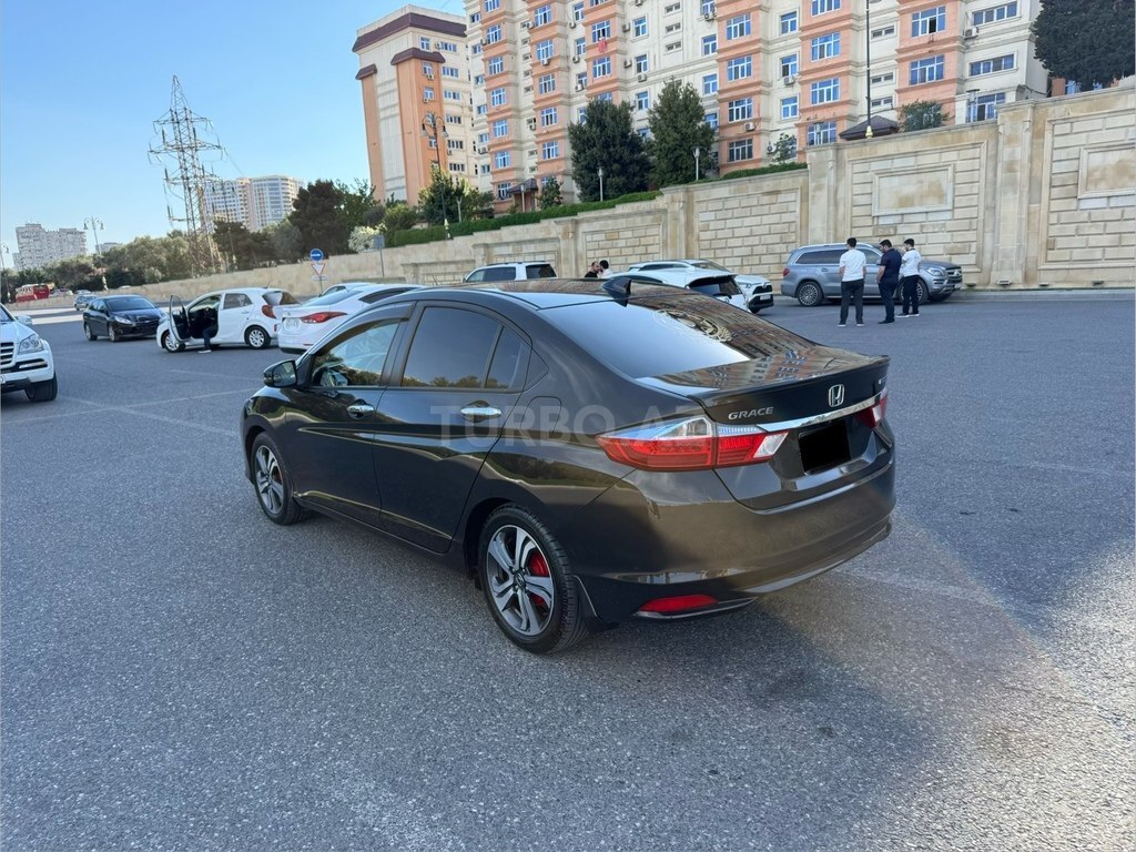 Honda Grace