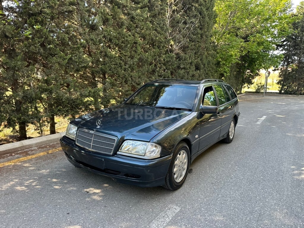 Mercedes C 180