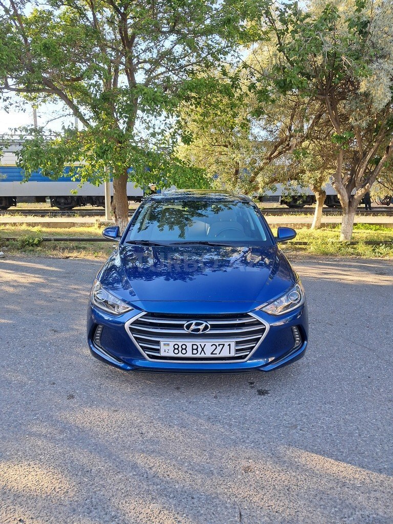 Hyundai Elantra