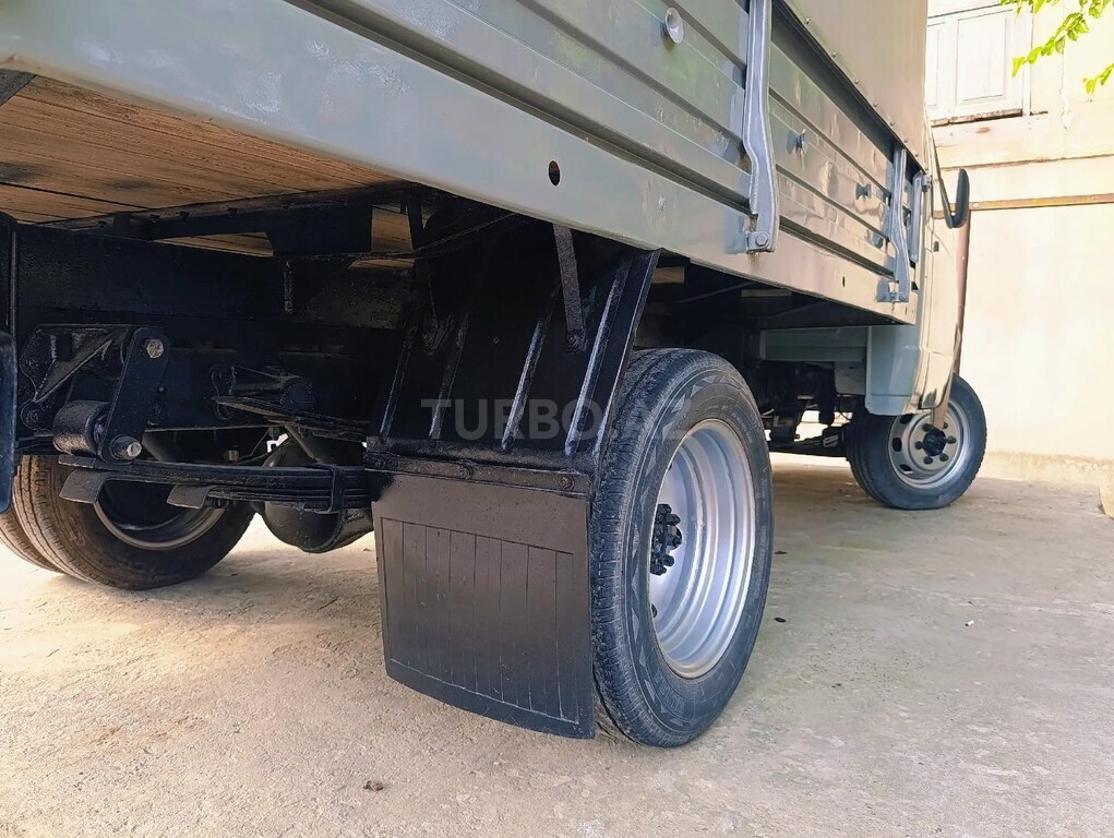 GAZ GAZel (33023-744)