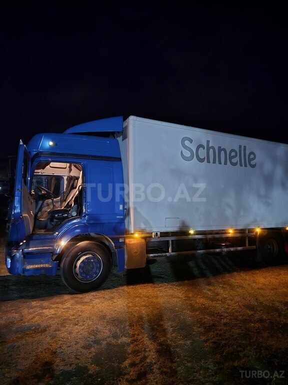 Mercedes Axor 1824