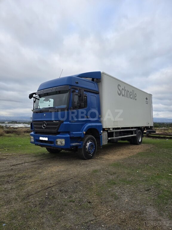 Mercedes Axor 1824