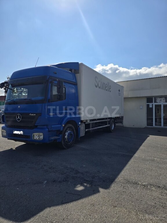 Mercedes Axor 1824