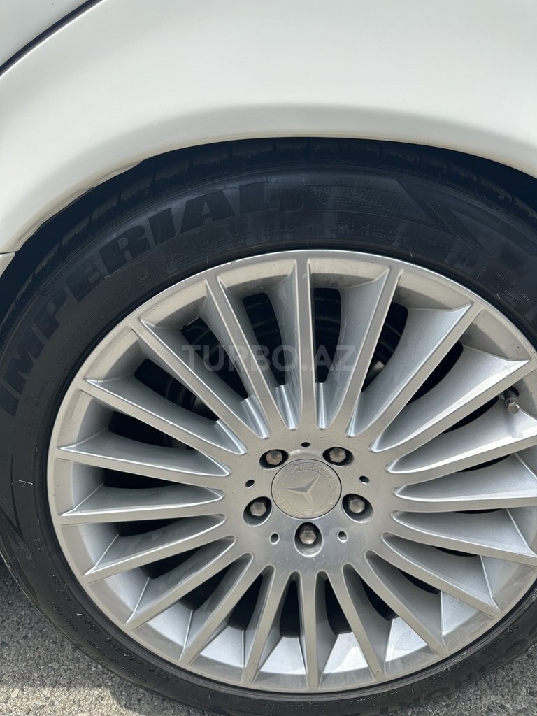 Mercedes S 320