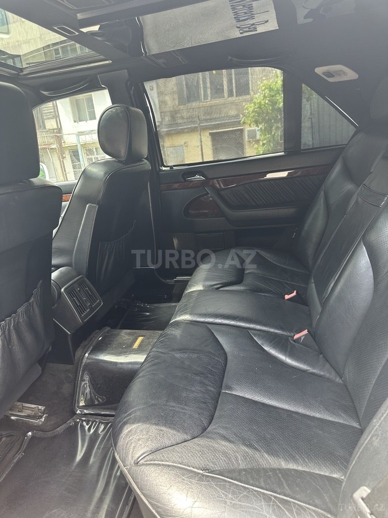 Mercedes S 320