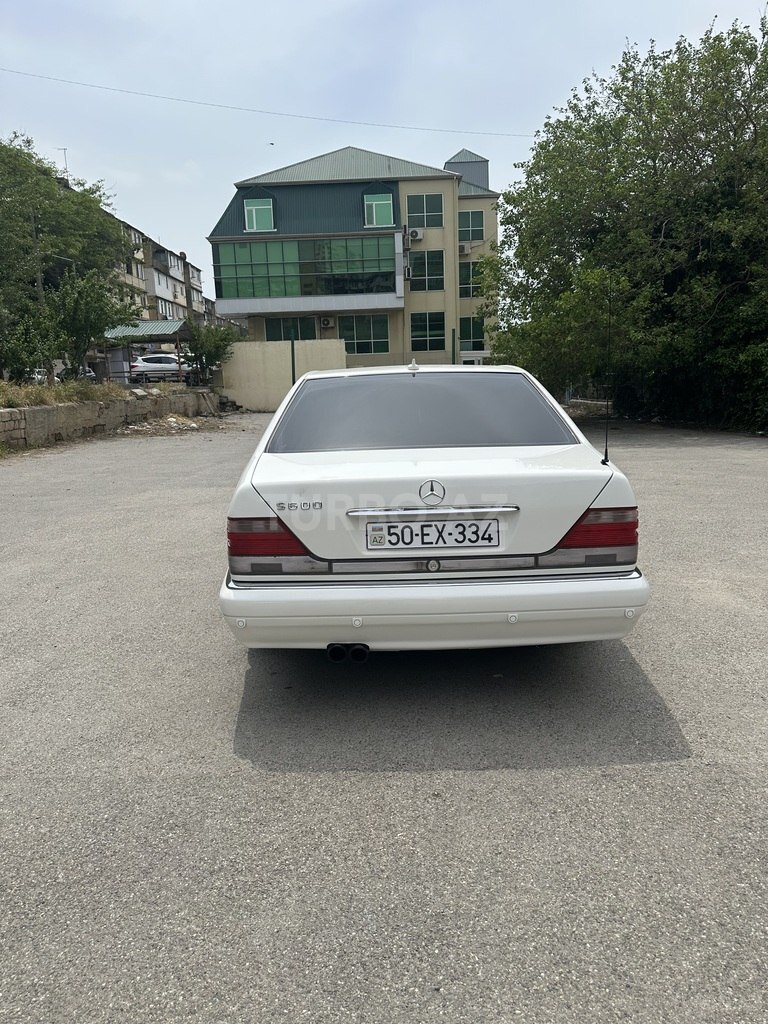 Mercedes S 320