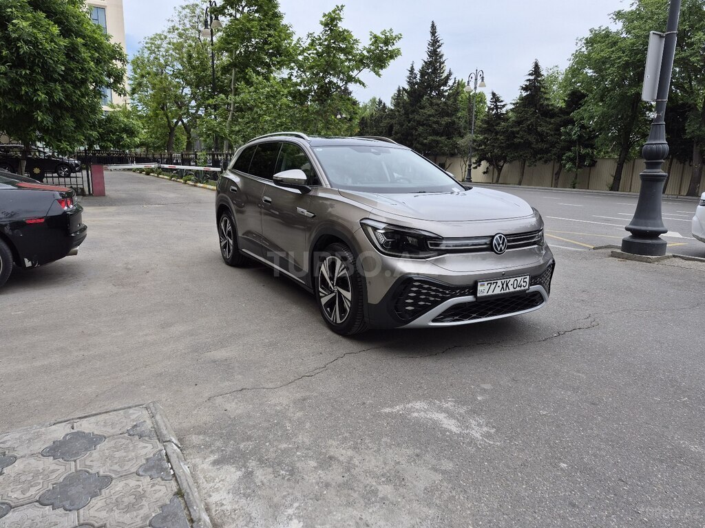 Volkswagen ID.6 Crozz